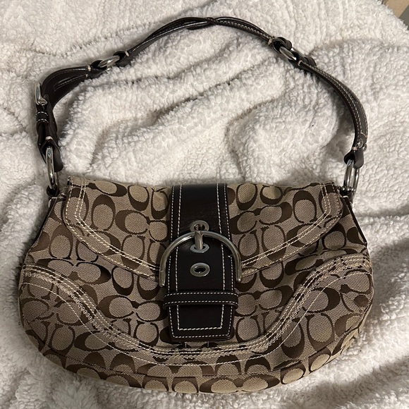 Coach Handbags - Original Coach Vintage Soho Hobo Shoulder Bag